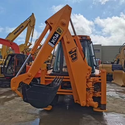JCB 4CX boormachine tweedehands energiebesparend met grote capaciteit