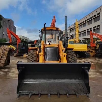 JCB 4CX boormachine tweedehands energiebesparend met grote capaciteit