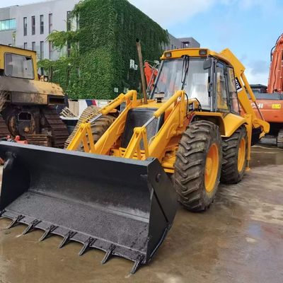 JCB 4CX boormachine tweedehands energiebesparend met grote capaciteit