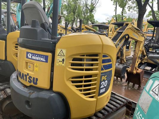 Gebruikte Komatsu PC20MR-2 Crawler gemonteerde graafmachine originele Japan werkend in de tuin