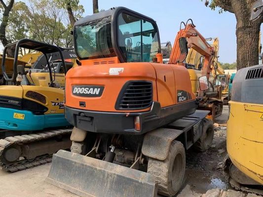 Gebruikte Doosan DX60W wielgraafmachine in uitstekende staat/gebruikte Doosan mini wielgraafmachine te koop