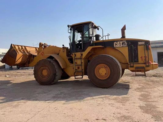 Tweedehands Caterpillar 980G-ladder op wielen, gemakkelijk te bedienen, in goede staat