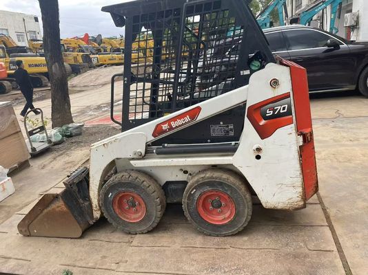 Oorspronkelijke kleur Gebruikte Bodcat S70 Skid Steer Loader Brandstofverbruik Stabiele werking