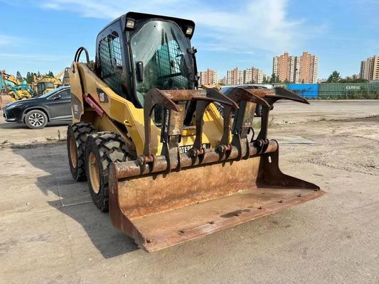CAT 246C Oorspronkelijke kleur Gebruikte skid steer loader Veiligheid en nauwkeurigheid In goede staat