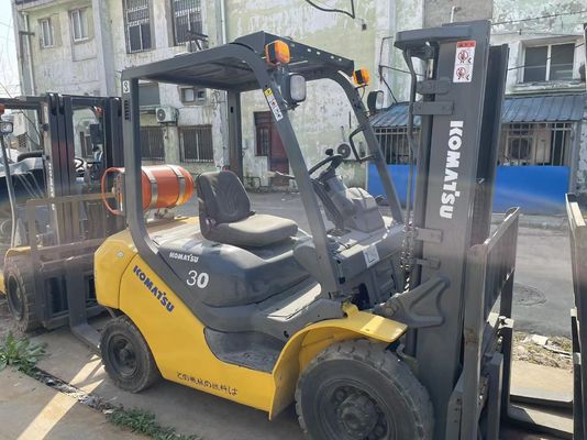 Gebruikte Komatsu 3 ton gas vorklift in goede staat Gebruikte 3 ton vorklift