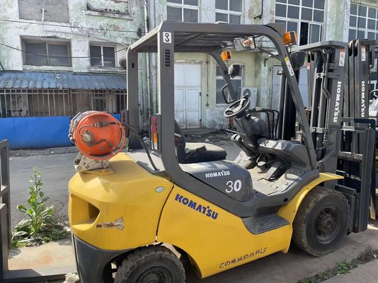 Gebruikte Komatsu 3 ton gas vorklift in goede staat Gebruikte 3 ton vorklift