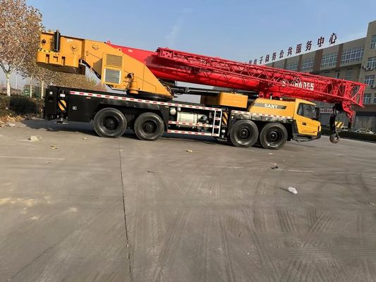 Gebruikte Sany STC800E5 80 ton vrachtwagen kraan in goede staat