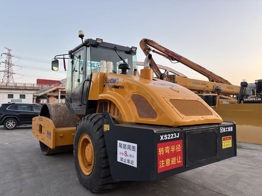 Gebruikte XCMG XS223J Single Drum Compactor Gemakkelijk te bedienen en in goede staat