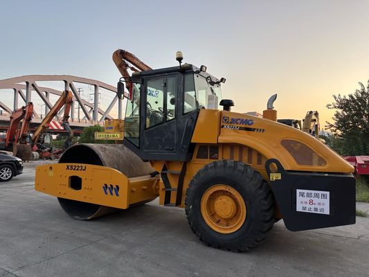 Gebruikte XCMG XS223J Single Drum Compactor Gemakkelijk te bedienen en in goede staat