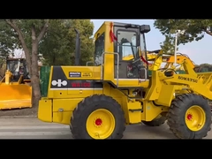Originele Japan Gebruikte Komatsu WA100-1 Wielladers Werken In De Tuin